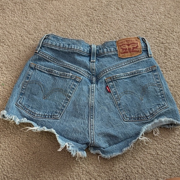 Levi's Classic High Rise Blue Jean Shorts for Women size 25 - Picture 1 of 6